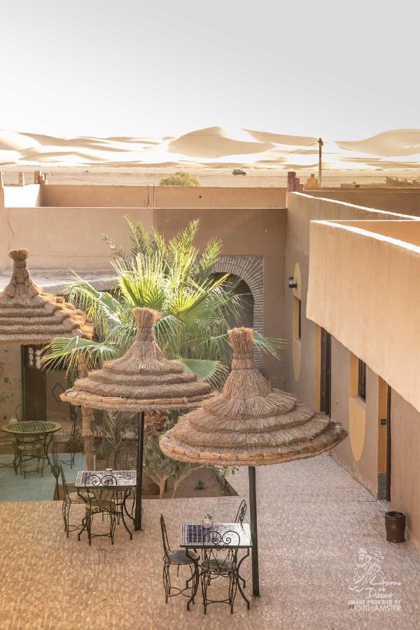 L'Homme Du Desert A Merzouga Exterior photo